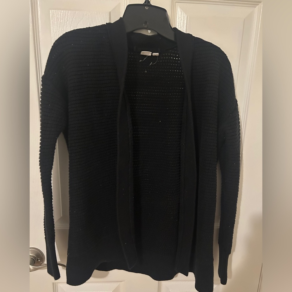 GAP - BUNDLE- Black and White Women's Cardigan
set of 2- both size small